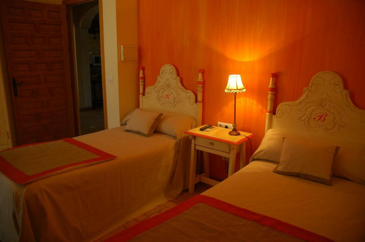 Molino La Boticaria Hotel Marchena  Buitenkant foto