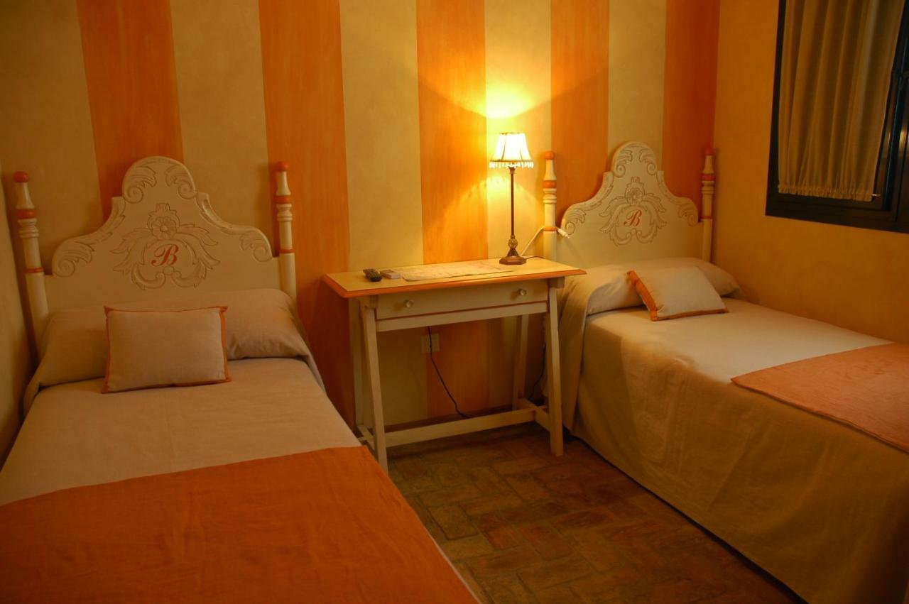 Molino La Boticaria Hotel Marchena  Buitenkant foto