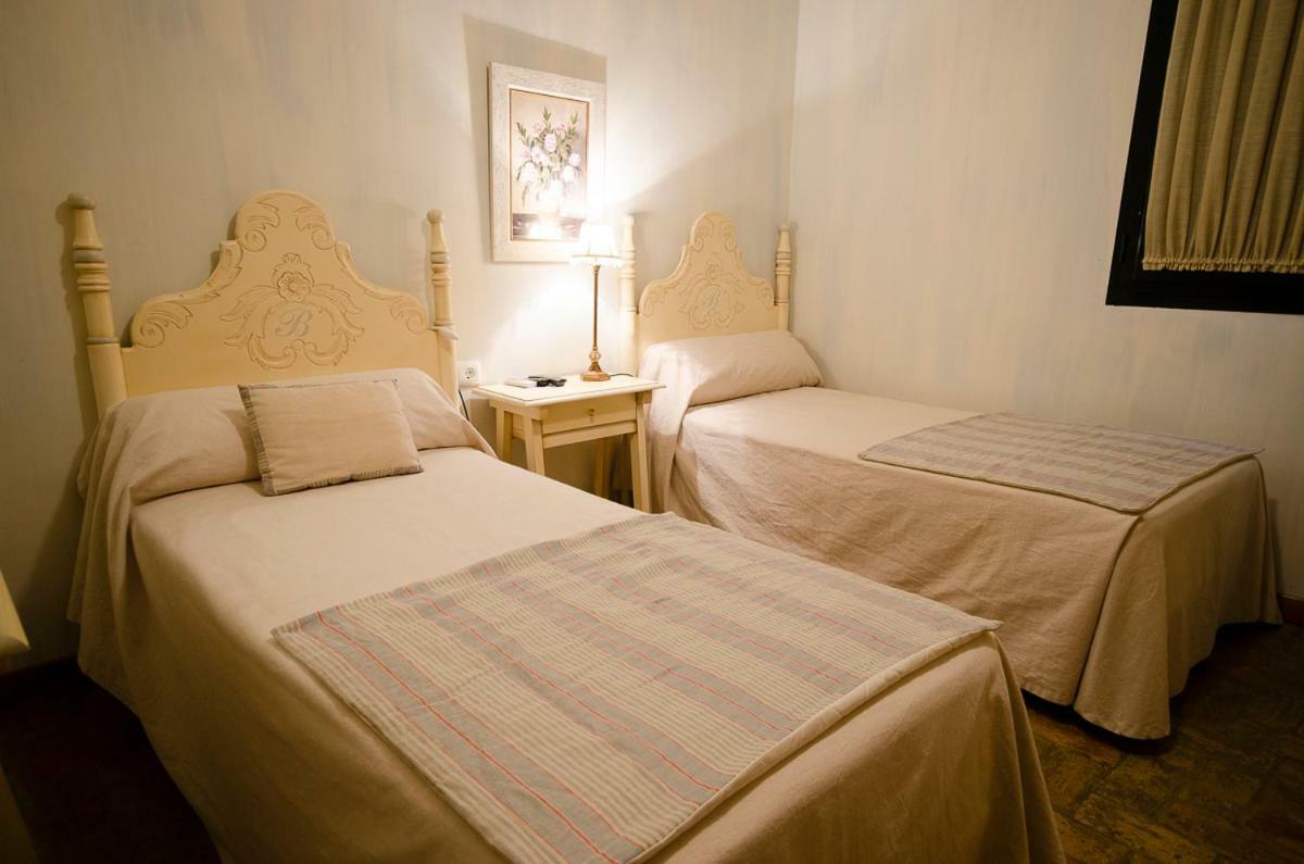 Molino La Boticaria Hotel Marchena  Buitenkant foto
